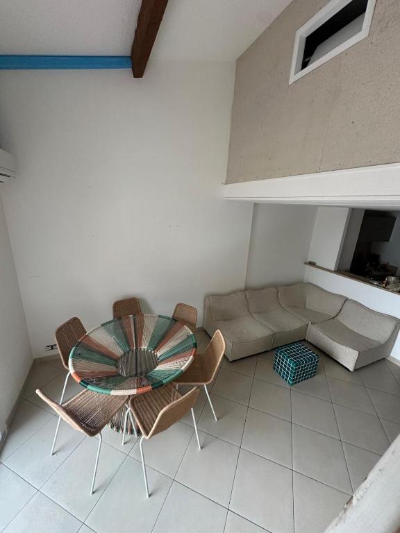 Duplex appartement,6pers, piscine, mer avec plage à 5mn ,Theoule sur Mer -Cannes - 5