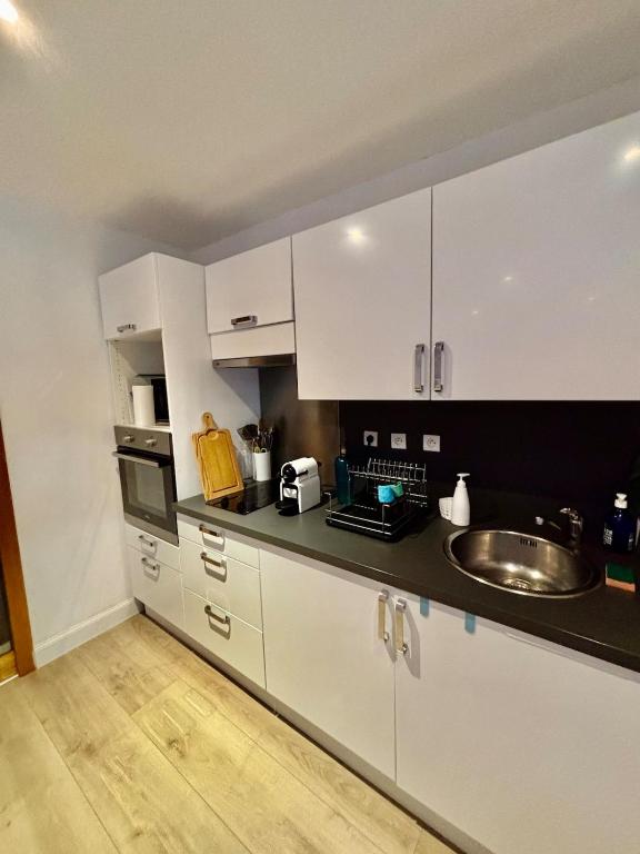 Boulouris, Near Beach & Terrace - 3 People - 2