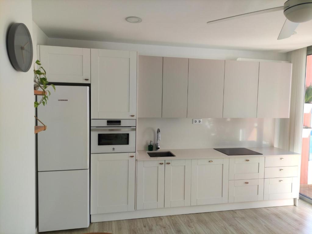 Atlantica Suite Las Canteras with Parking - 5