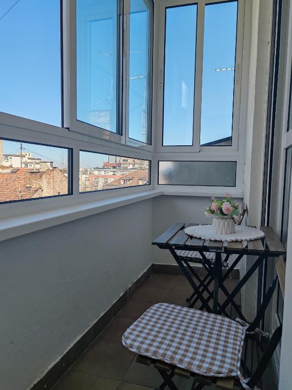 Modern 2-room Oasis in Old-town Belgrade - 4