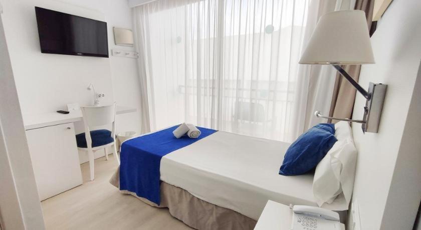 BLUESEA Anba Romaní — Hotel rooms in Cala Millor, Balearic Islands