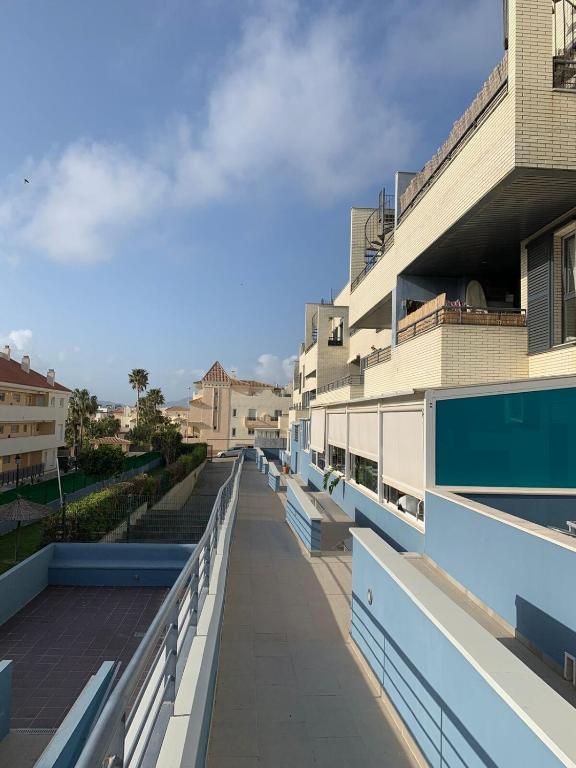 Apartamento con terraza garaje y wifi - 4