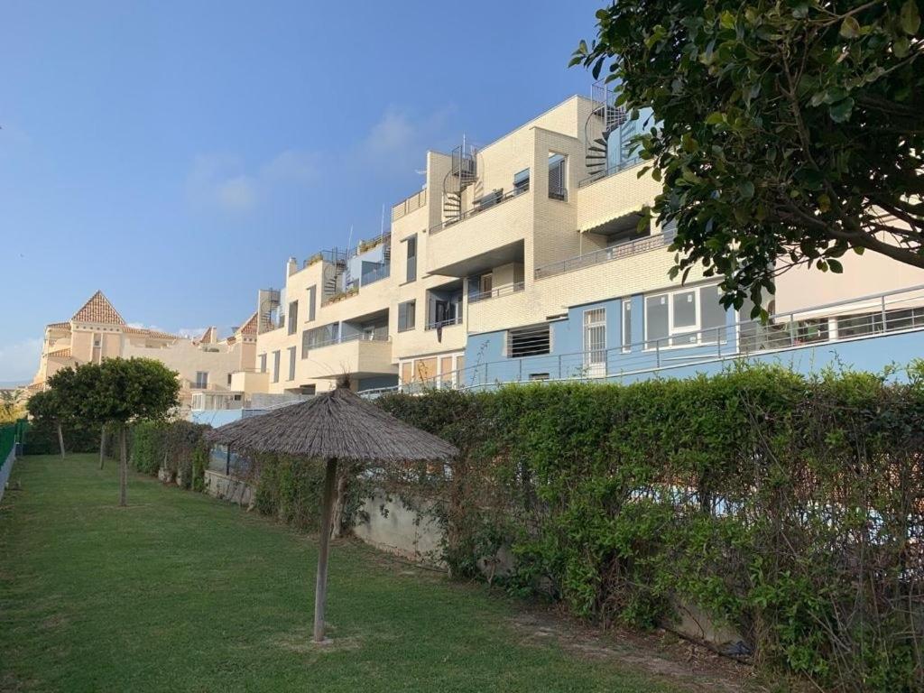 Apartamento con terraza garaje y wifi - 3