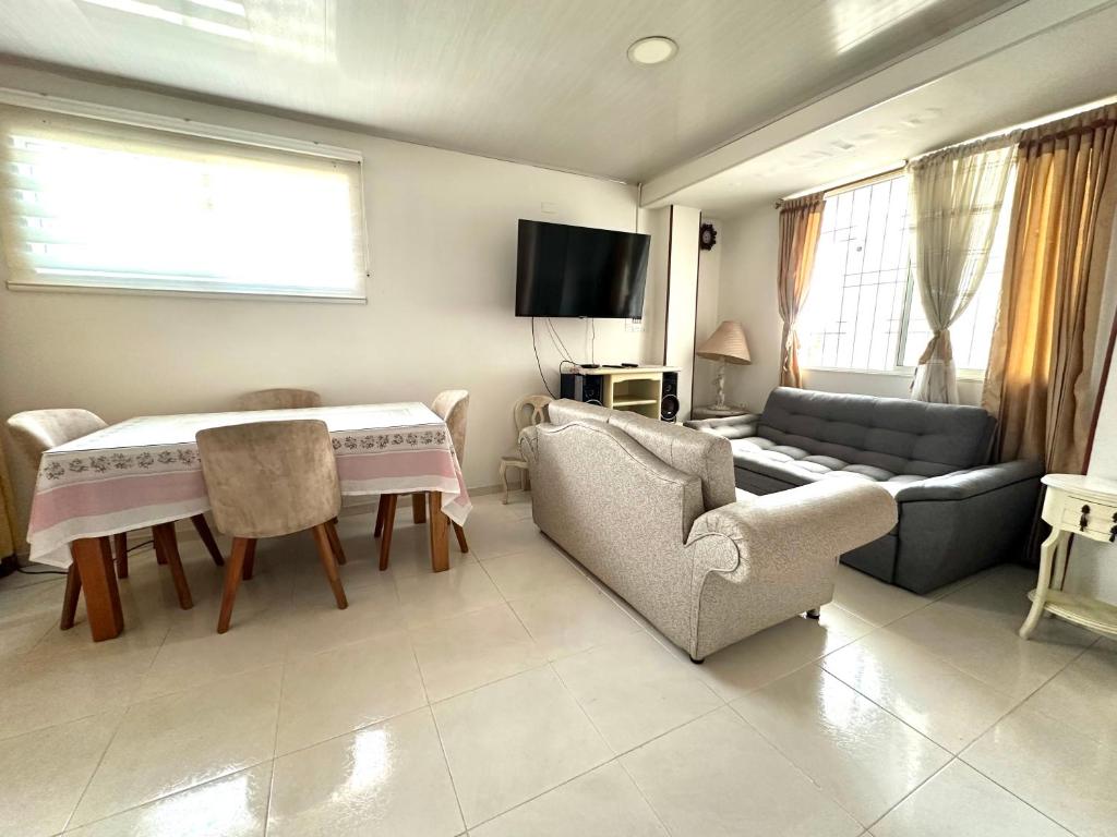 Apartamento amoblado - 2
