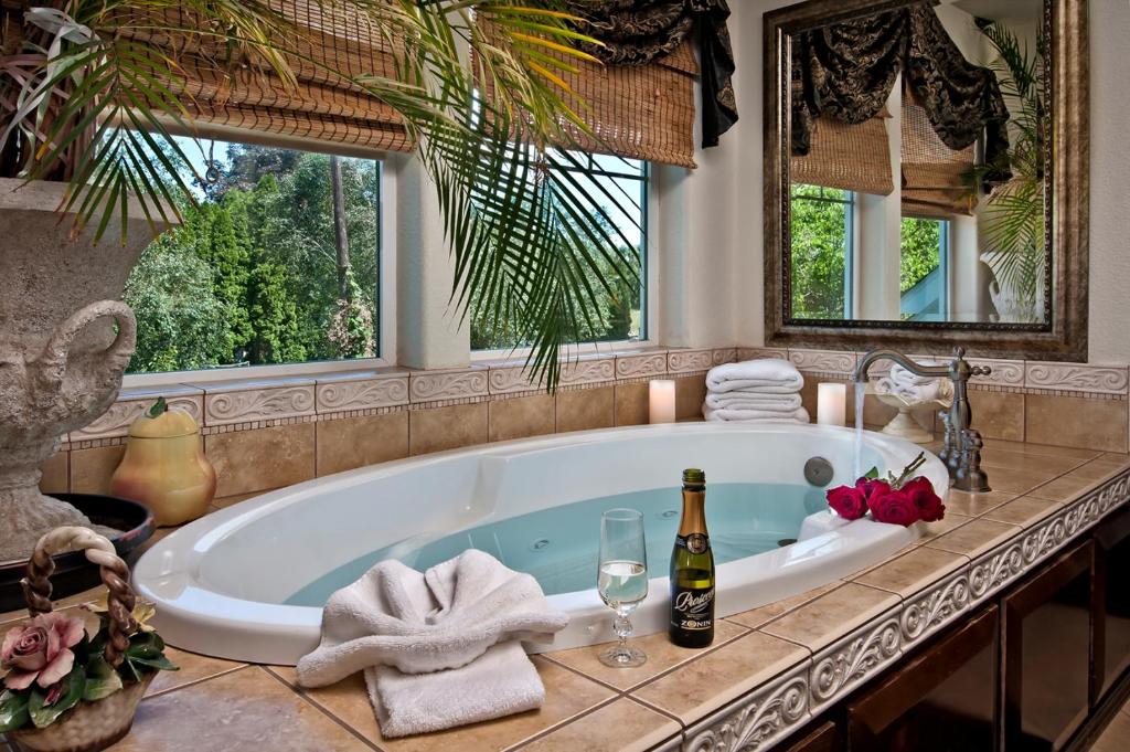Cozy Rose Inn photo