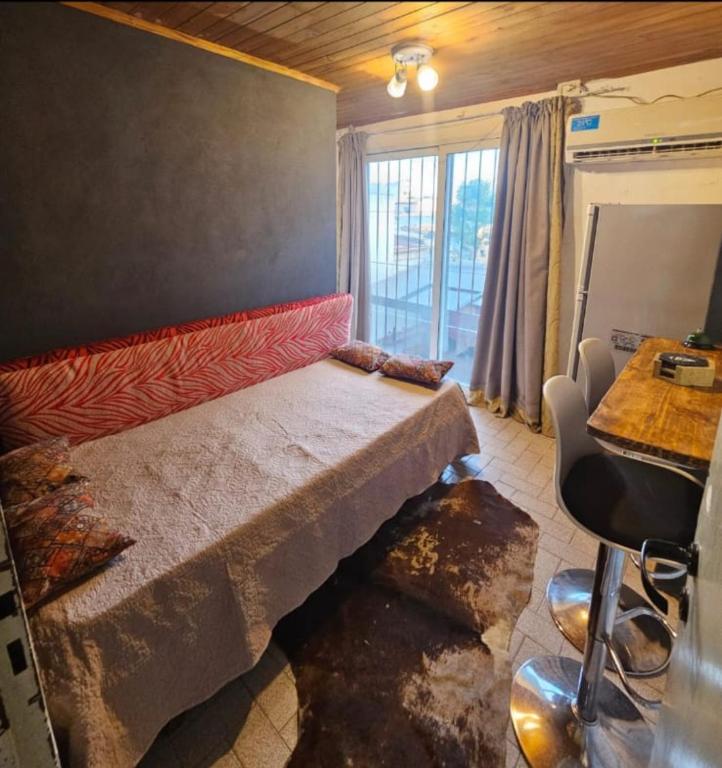 Departamento cómodo y renovado a pocas cuadras del parque mitre! - 4