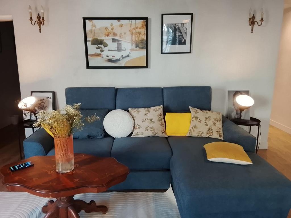 Gare Montoparnasse ,awesome, 76 m2 2 bedroom,,center of st Germain ,5 mins Eiffel tour and Louvre meusm ,2 mins latin dustrict and Cathedral of Notre of Paris - 4