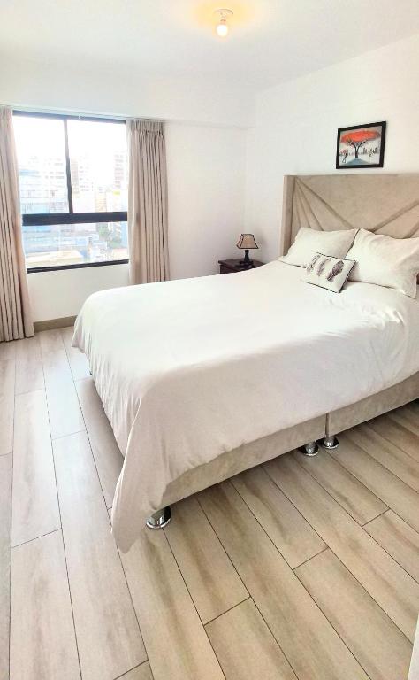 Beautiful and quiet aparment, near to Larcomar, cliff, Kennedy Park - 2