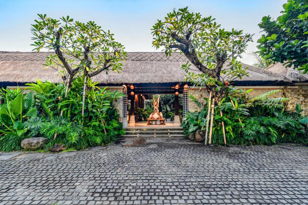 ラダ ファラ リゾート & スパ (Radha Phala Resort & Spa) フロント・ロビー