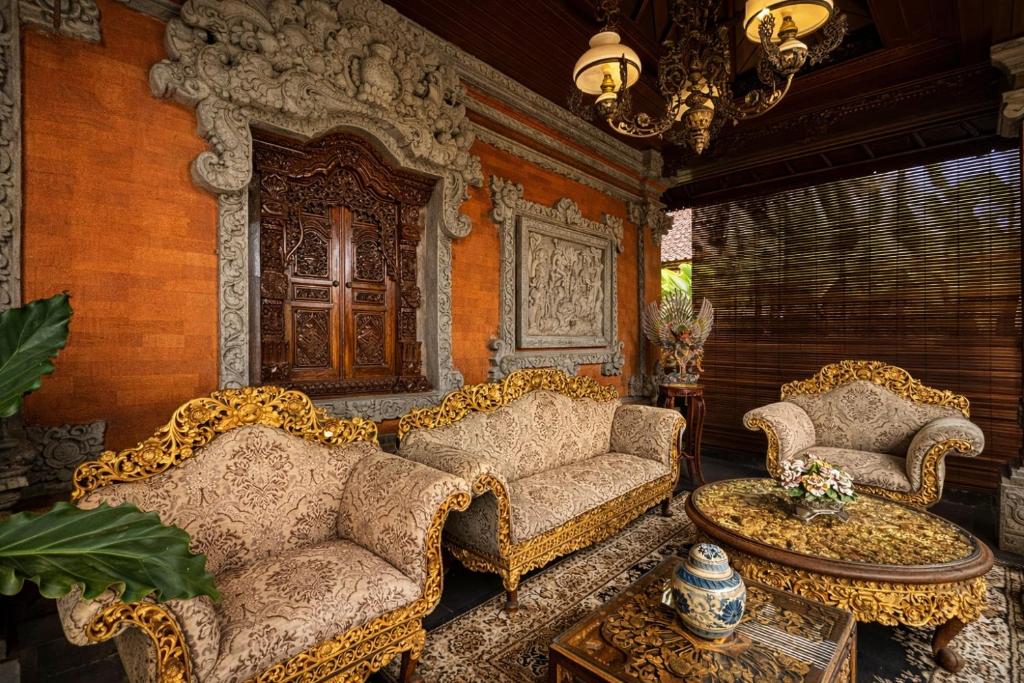 プリ アンヤ― ヘリテージ (Puri Anyar Heritage) フロント・ロビー