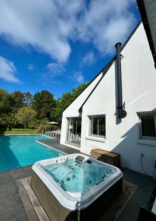 House With Private Pool And Spa In Carnac - 3