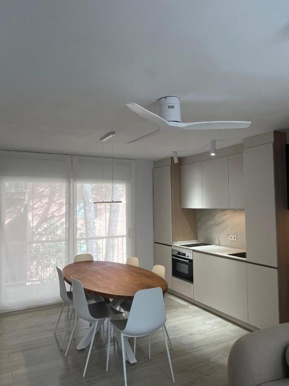 Apartamento con WiFi y Aire acondicionado en Pals Playa - 2
