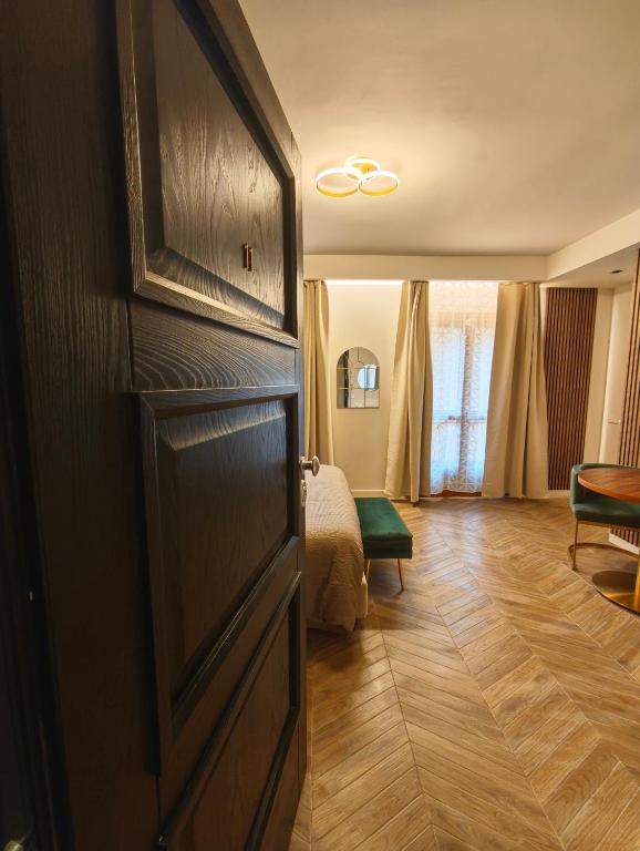 Oasi City Center Luxury Apartments - 2
