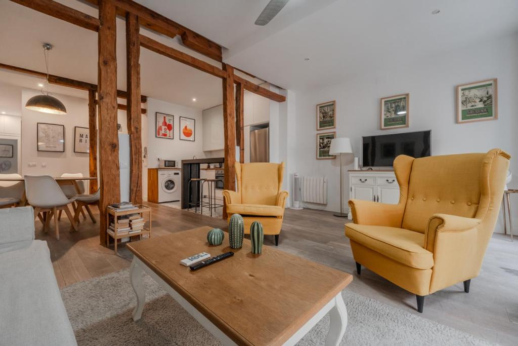 Bright and Cozy 2BD 2BT GranVia - 2