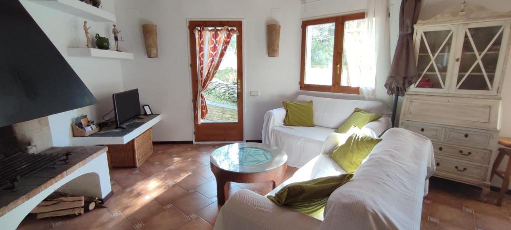 Casa amb encant i una àmplia sortida al jardí - 3