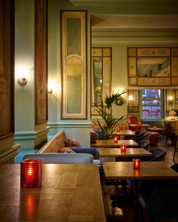 Bar/lounge