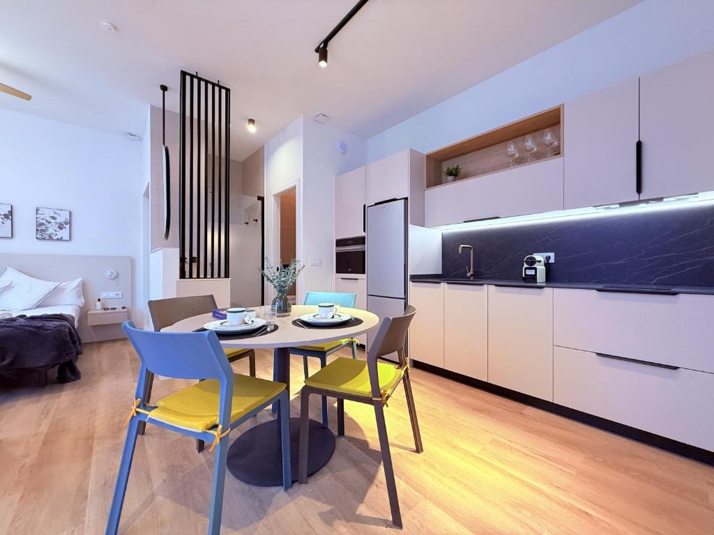 Loft 6 Ejecutivo premium y luminoso by VidaCalma - 5