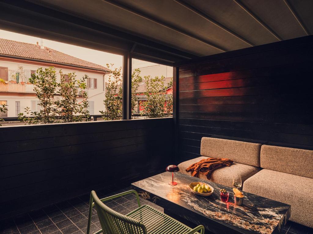Facilities, Aethos Milan in Milan