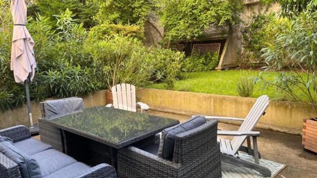 Chic & Terrasse Privée à Paris - 2