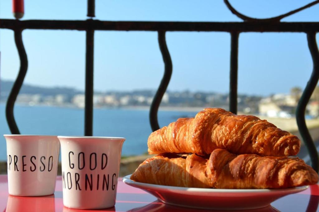 Vue mer et balcon - Studio au cœur du Vieil Antibes - 1