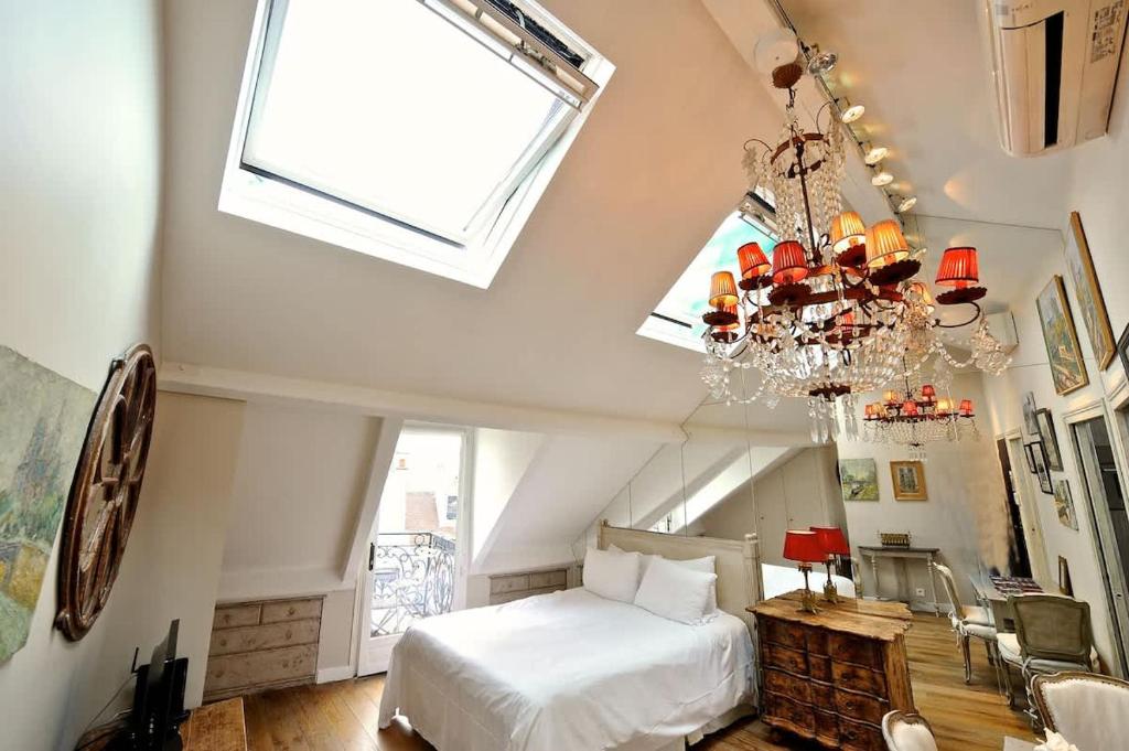 A Duplex In The Sky - AC - 3