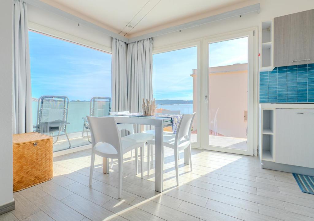 LaureLiving Holiday Home Bellavista Caprera - 5