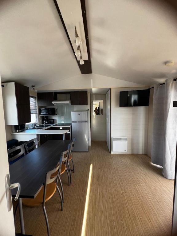 Mobil Home 014 climatisé -camping port la nouvelle 3Ch- 6 personnes - 2