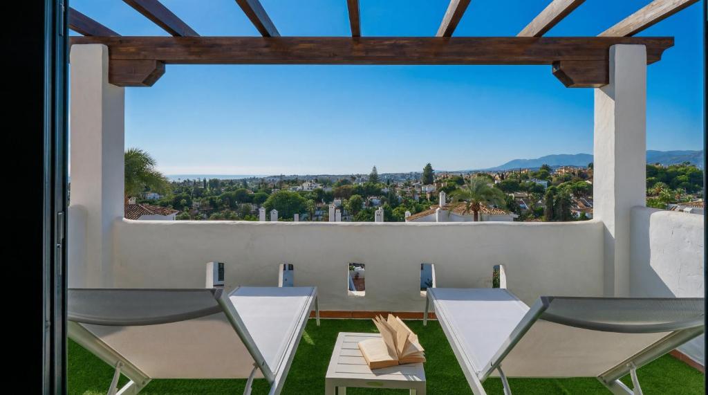 VACATION MARBELLA I Aldea Blanca, Luxury Duplex, Sea View, BBQ Grill, 24-7 Security, Walking Distance to Puerto Banus - 5