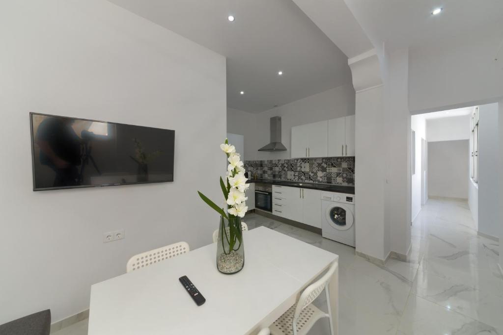 Apartamento Cádiz Falla - La Caleta - 2