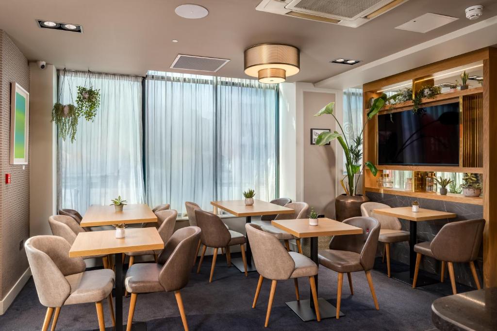 Pub/Lounge