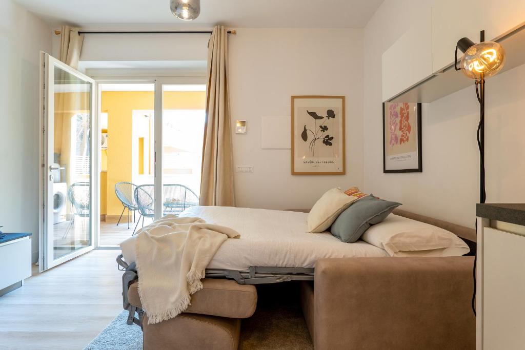 Urban Oasis Labicana with Patio 2 - Free Parking - 5