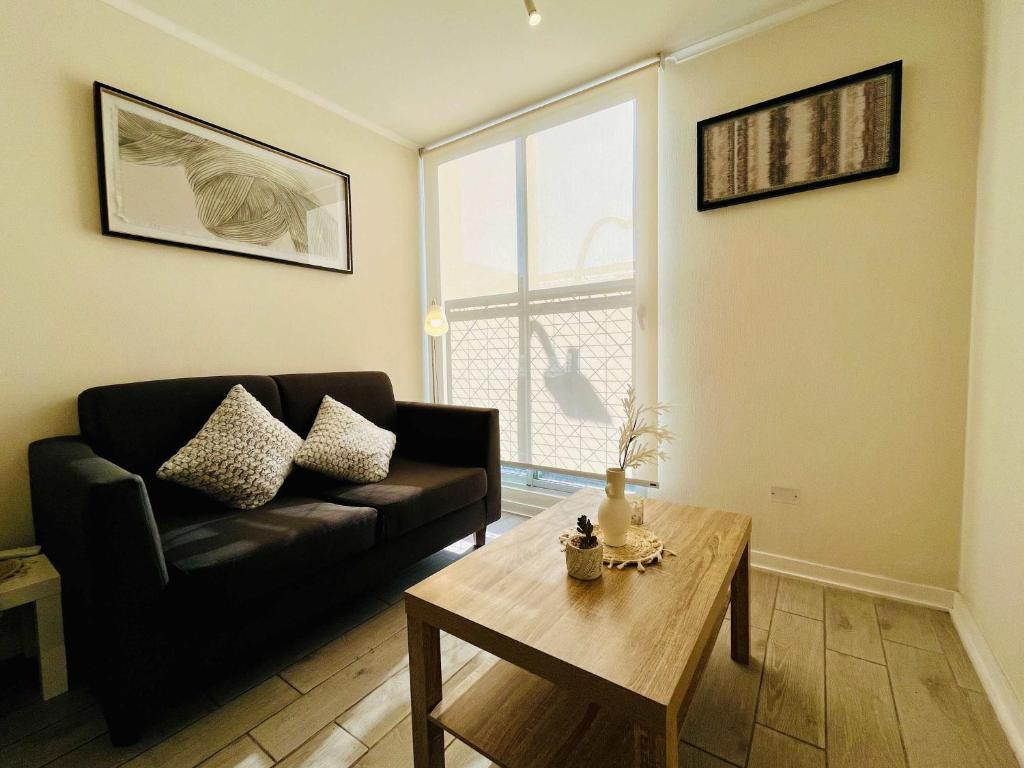 Modern Apartment in Yungay - City View & Wifi - 2