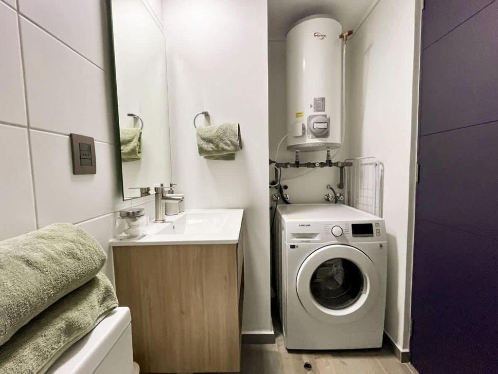 BUHO - Studio Santa Elvira - Home Office Laundry - 3