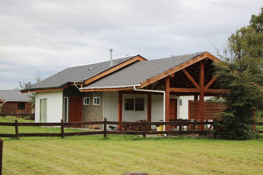 Casa Grande con Tinaja a 10 minutos de Lago Puyehue y Rupanco Ruta 215 Internacional - 4