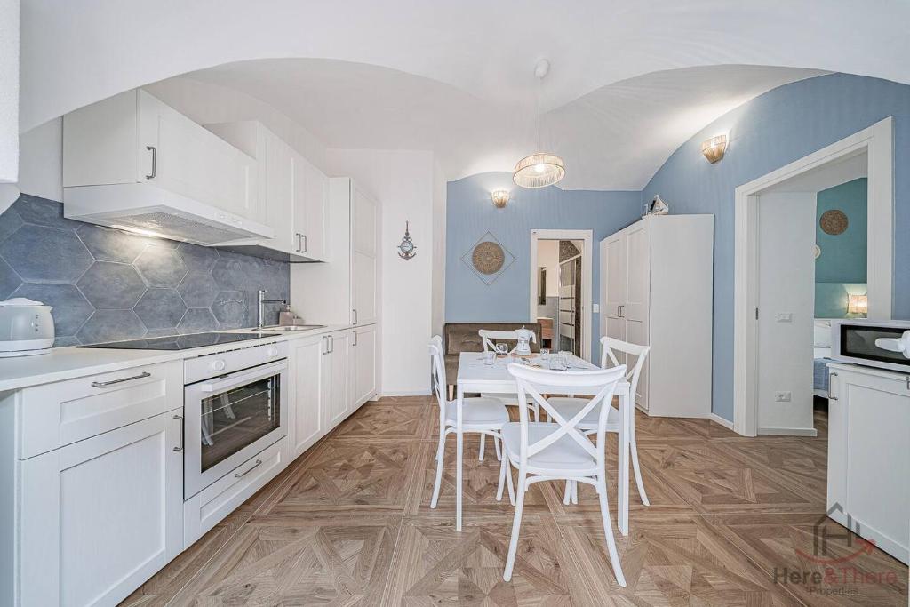 Borgo castello - trekking point - 8 min Sea - AC - 2