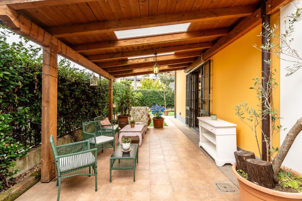 StayEasy Meucci - 2-Level apt with garden and box - 3