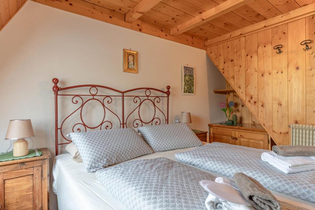 Private Veranda - Tiroler Chalet - Near Ski Slopes & Dolomites - 2