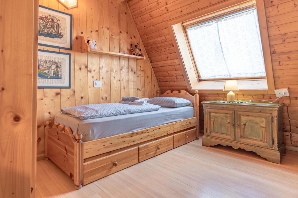 Private Veranda - Tiroler Chalet - Near Ski Slopes & Dolomites - 5