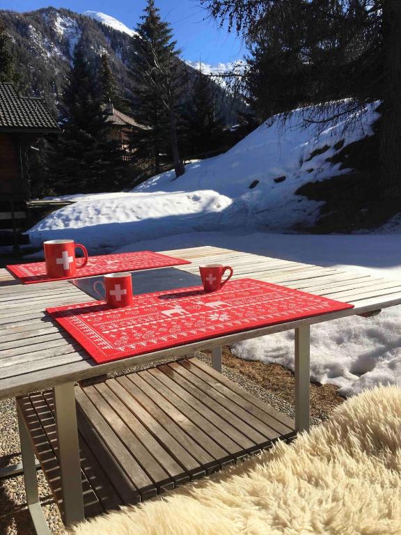Chalet with stunning views, ideally located, deer nearby, ideal for families, not suitable for groups - 3