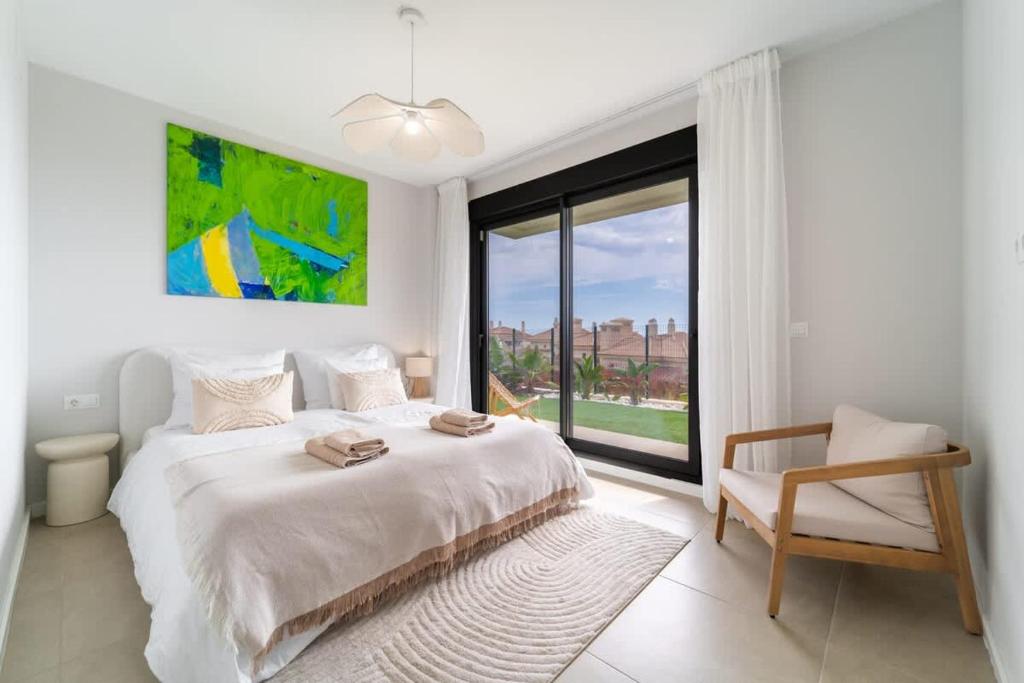 Modern Townhouse with Sea Views - 4