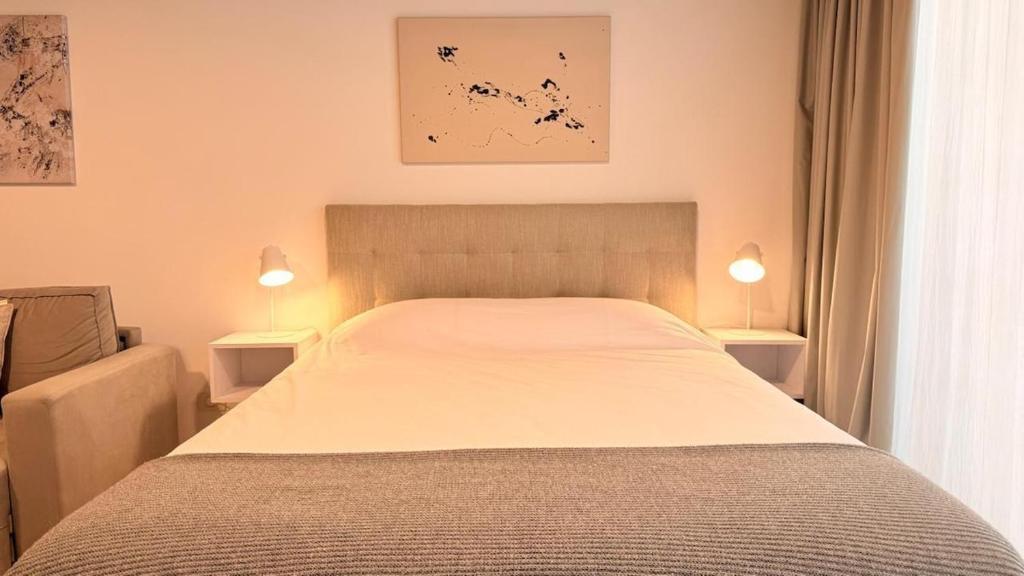 Modern Studio with Balcony in Palermo Hollywood - 2