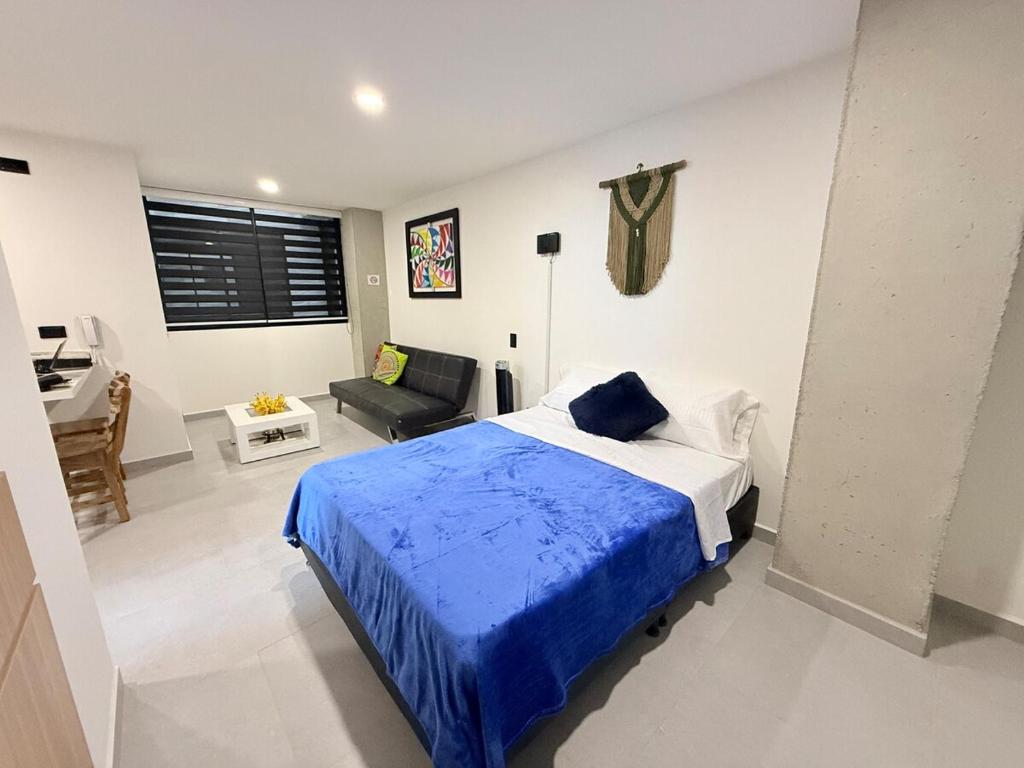 New studio, exceptional location with parking - 2