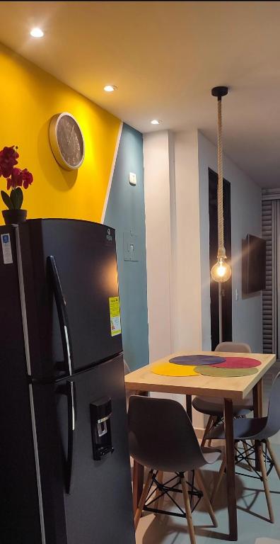 201-Cómodo y moderno apartamento de 2 habitaciones en la mejor zona céntrica de ibagué - 3
