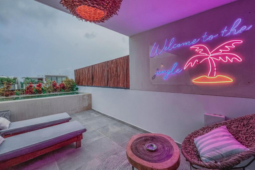 Luxury Penthouse 3BR with Private Pool & Rooftop La Veleta - 4