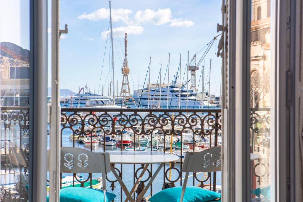 Balcon filant sur le port de La Ciotat, bienvenue! - 1