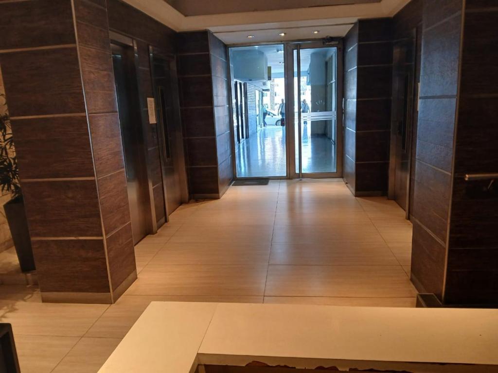 2 ambientes CENTRO,CASINO,y PLAYA, Cochera OPCIONAL en edificio, 3Y4 pers 150MTS DEL MAR - 2