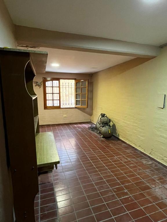 Casa privada con parque extenso, pileta, quincho, parilla y fogon - 3