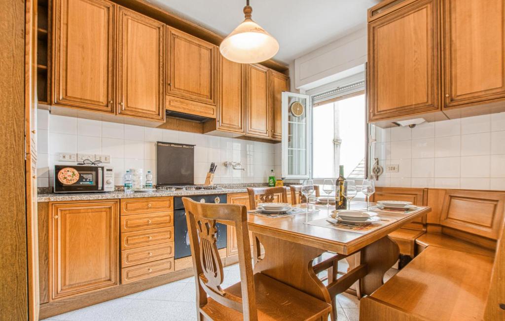 2 Bedroom Awesome Apartment In Moneglia - 5