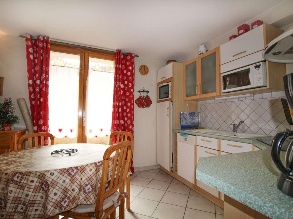 Appartement centre village - 4 pers. - FR-1-871-51 - 2