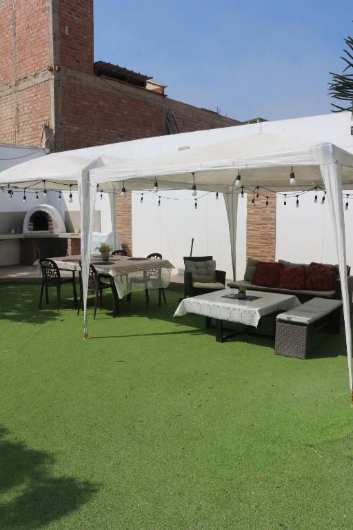 Casa Playa Pulpos 1st Floor, Garden and Grill - 2
